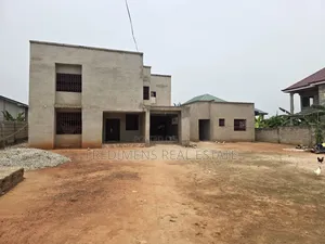 7bdrm House in Fredimens Real, Afigya-Kwabre for sale