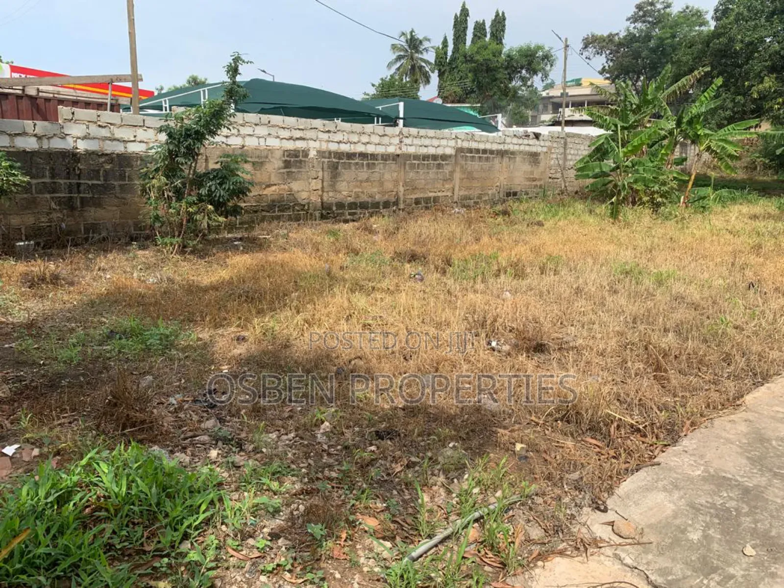 One Plot of Roadside Land for Sale