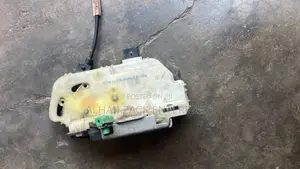 Camry 2014 Door Lock