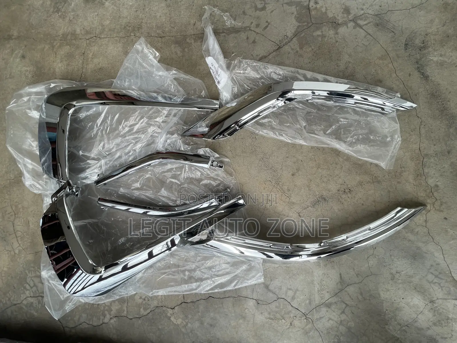 Mitsubishi Outlander 2017,2018,2019,Front Bumper Shiny