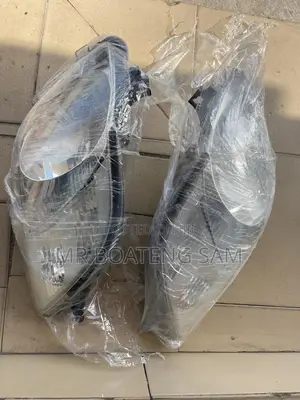 Toyota Vitz 2010 Headlight