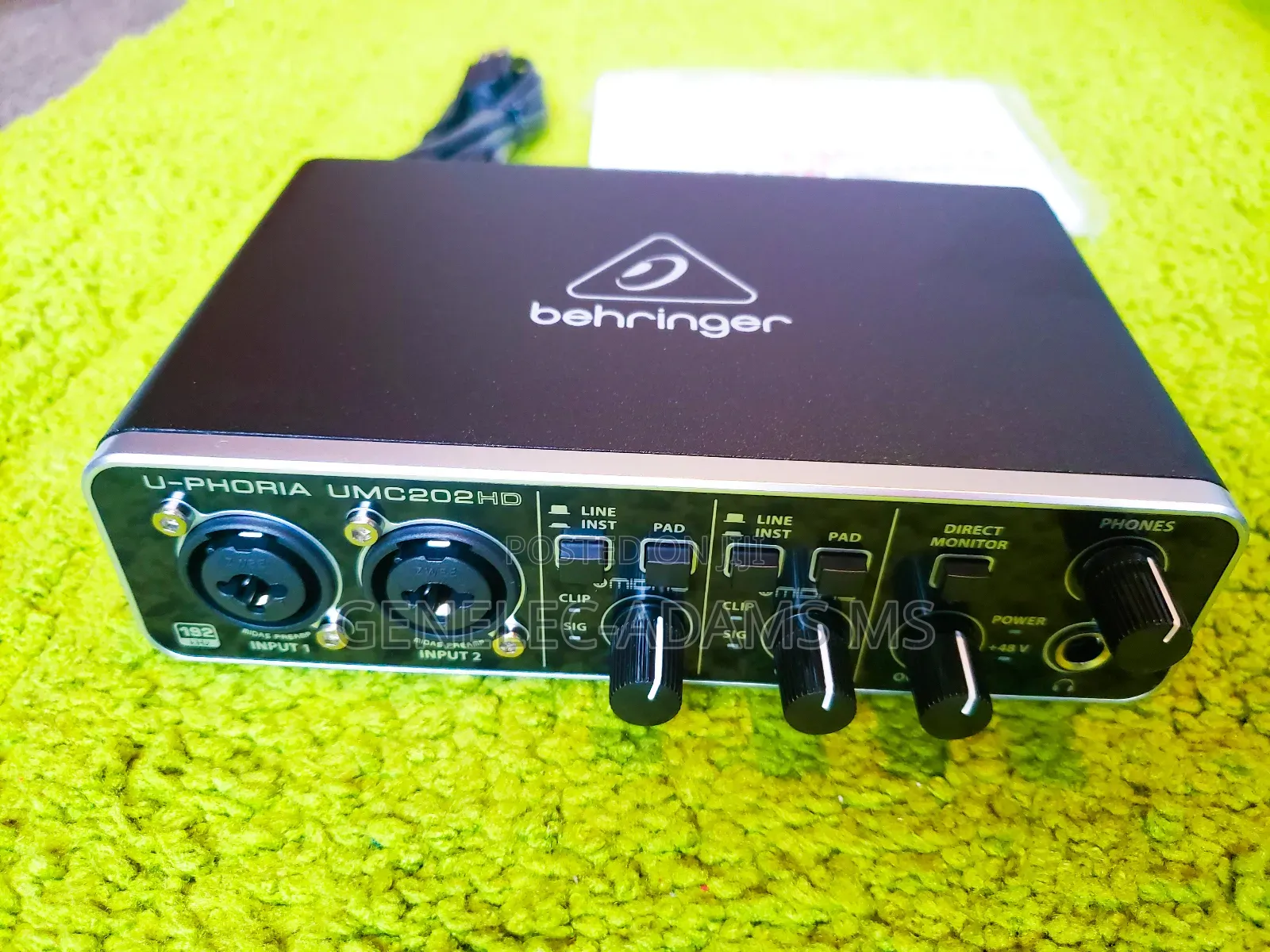 Original Behringer U-Phoria Umc202hd