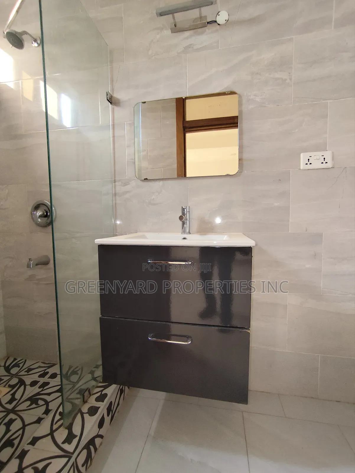 4bdrm House in Adjiringanor, East Legon for sale