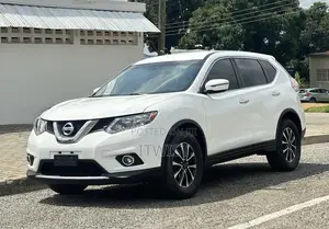 Photo - Nissan Rogue 2016 White