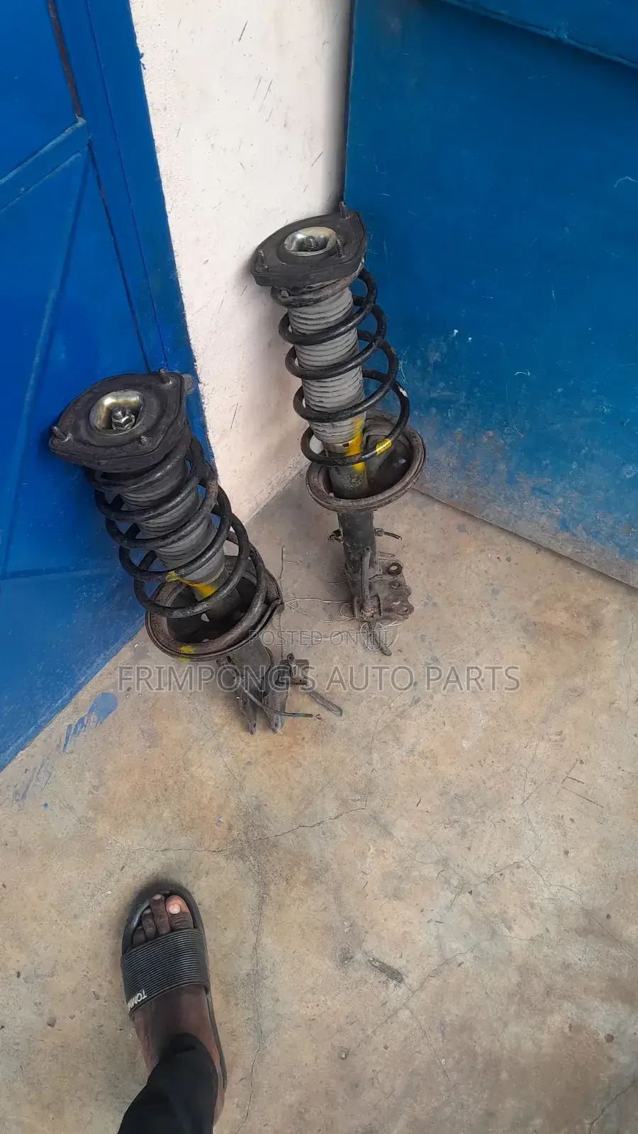 Kia Spectra 5 2006 Back Shocks Absorbers