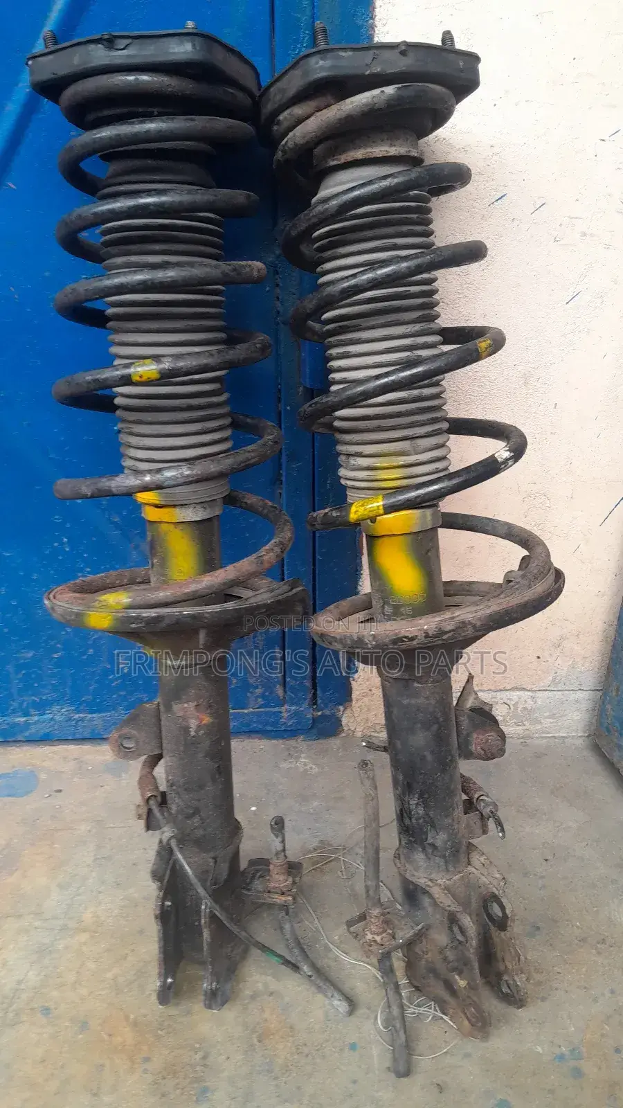 Kia Spectra 5 2006 Back Shocks Absorbers