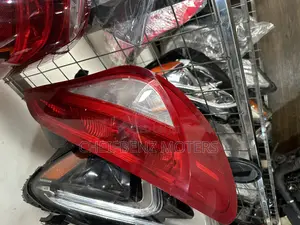 Mercedes Benz Cla 250 2014-2017 Tailight Normal Available