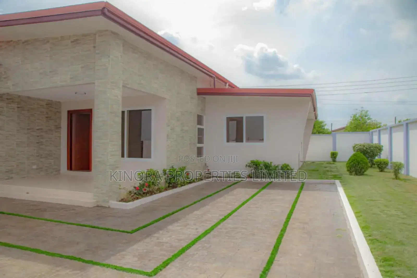 2bdrm Bungalow in Adenta Amanfrom for rent
