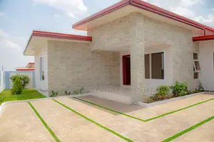 2bdrm Bungalow in Adenta Amanfrom for rent