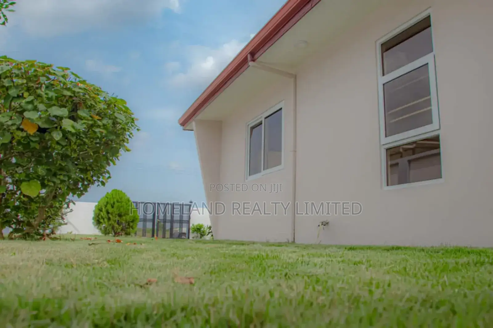 2bdrm Bungalow in Adenta Amanfrom for rent