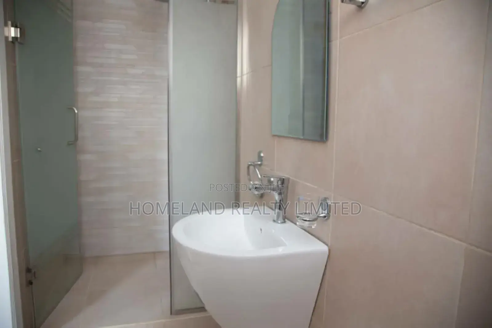 2bdrm Bungalow in Adenta Amanfrom for rent