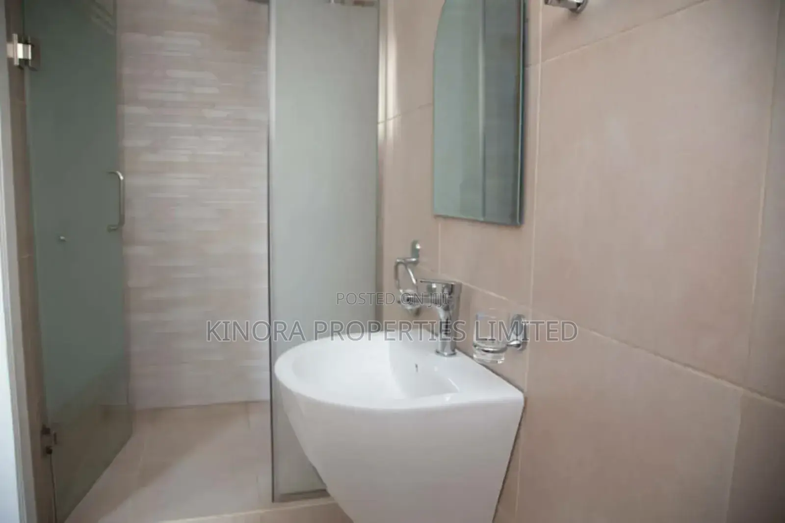 2bdrm Bungalow in Adenta Amanfrom for rent