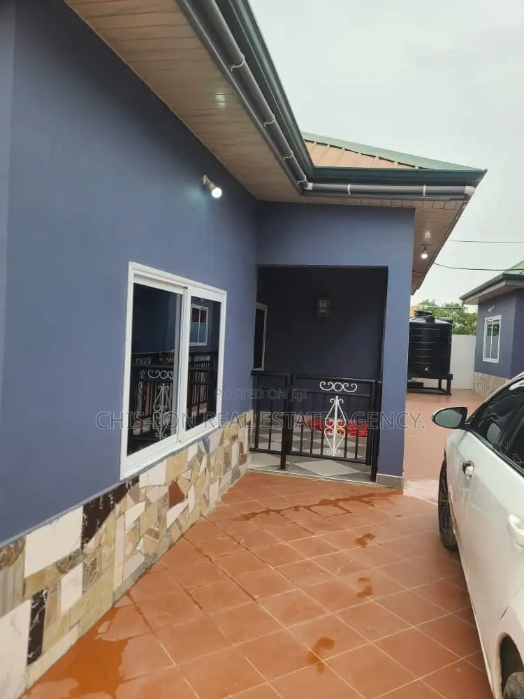 2bdrm Apartment in New Market Area, Kasoa for rent