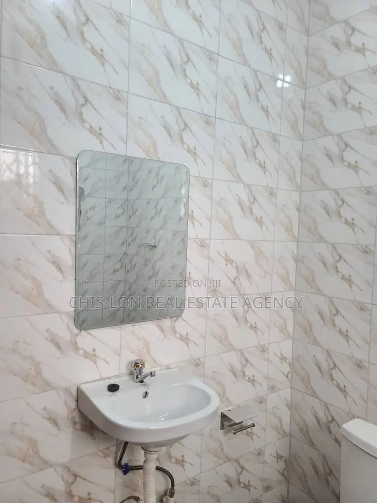 2bdrm Apartment in New Market Area, Kasoa for rent