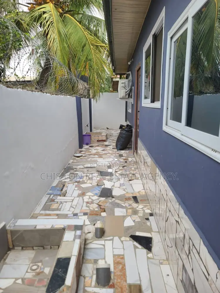 2bdrm Apartment in New Market Area, Kasoa for rent