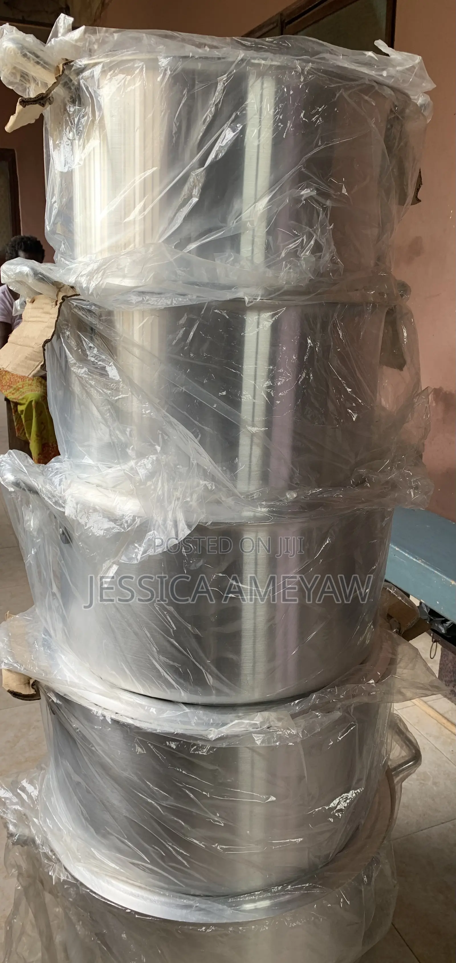 Large Aluminum Cooking Pots
