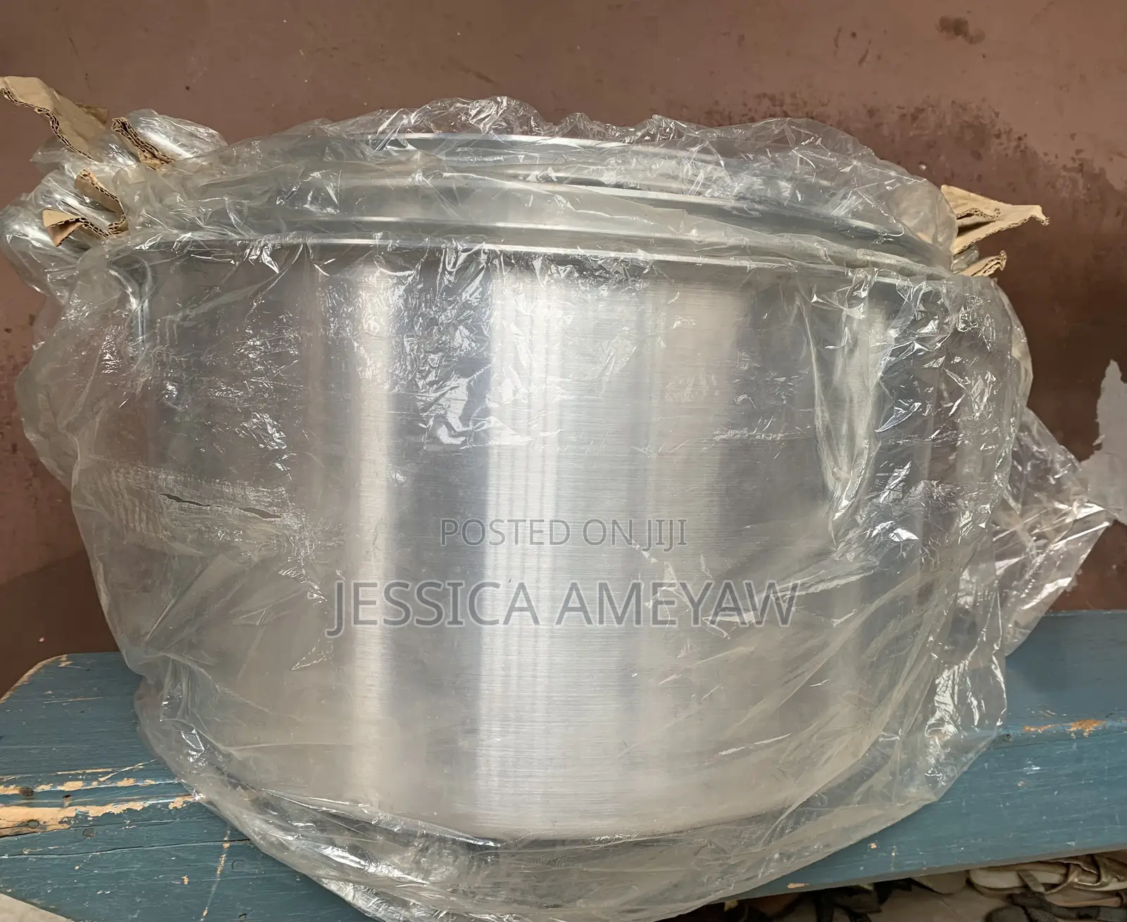 Large Aluminum Cooking Pots