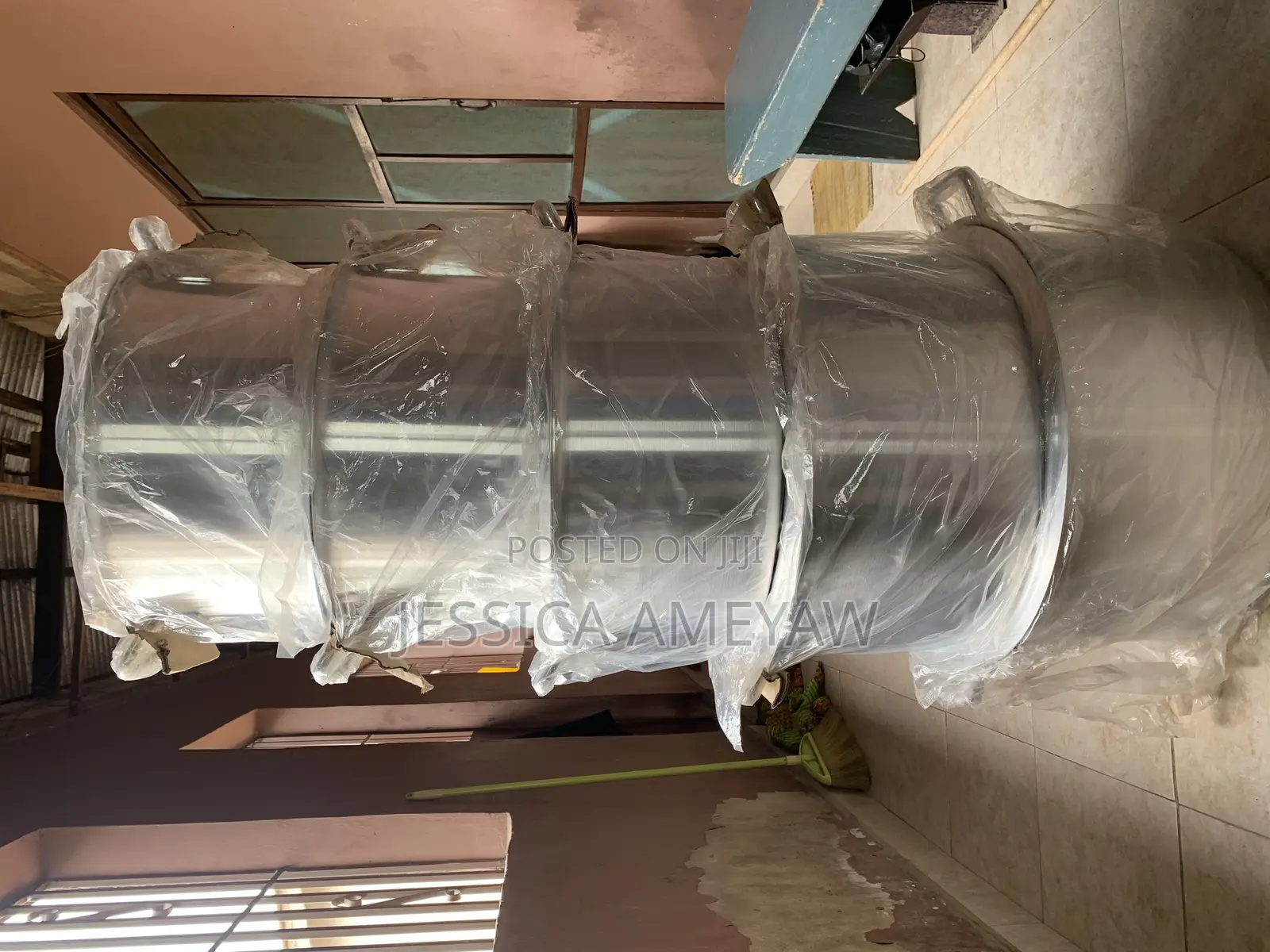 Large Aluminum Cooking Pots