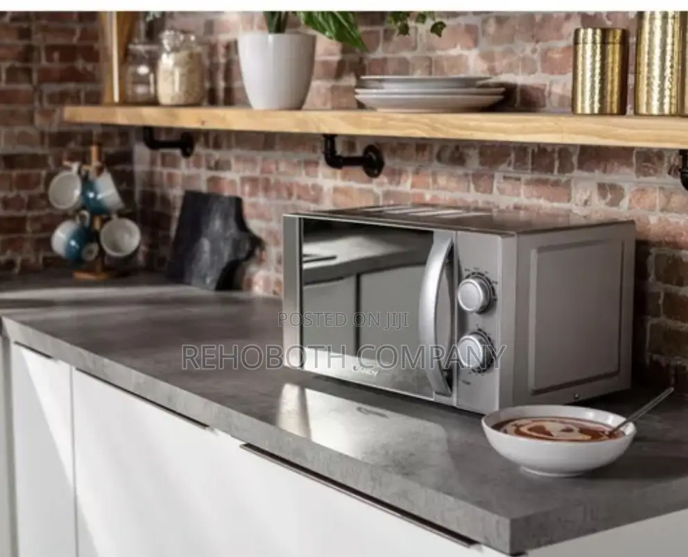 Candi Compact Solo Microwave
