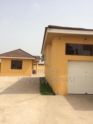 4bdrm House in Teme Community 12, Tema Metropolitan for rent