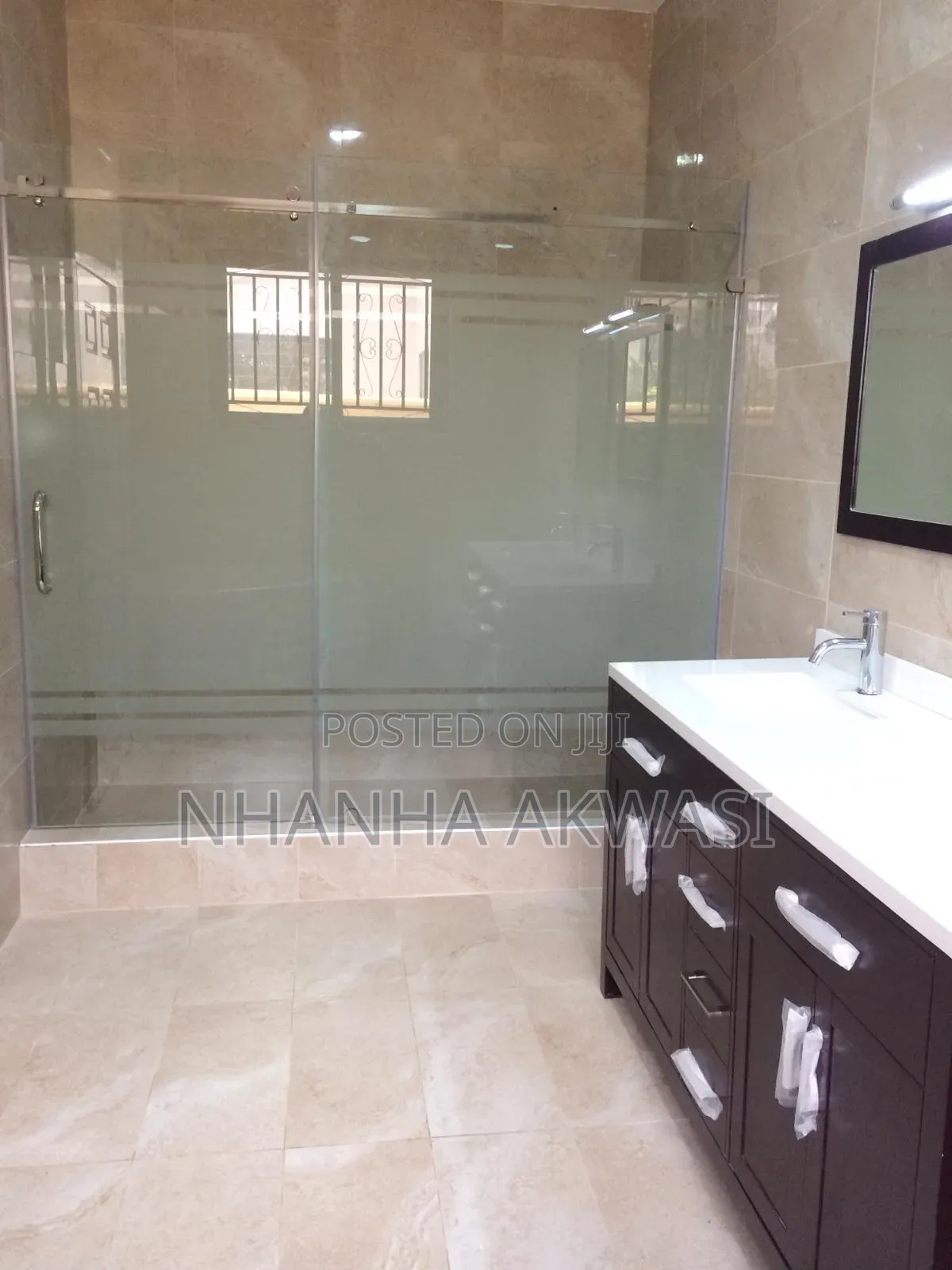 4bdrm House in Teme Community 12, Tema Metropolitan for rent