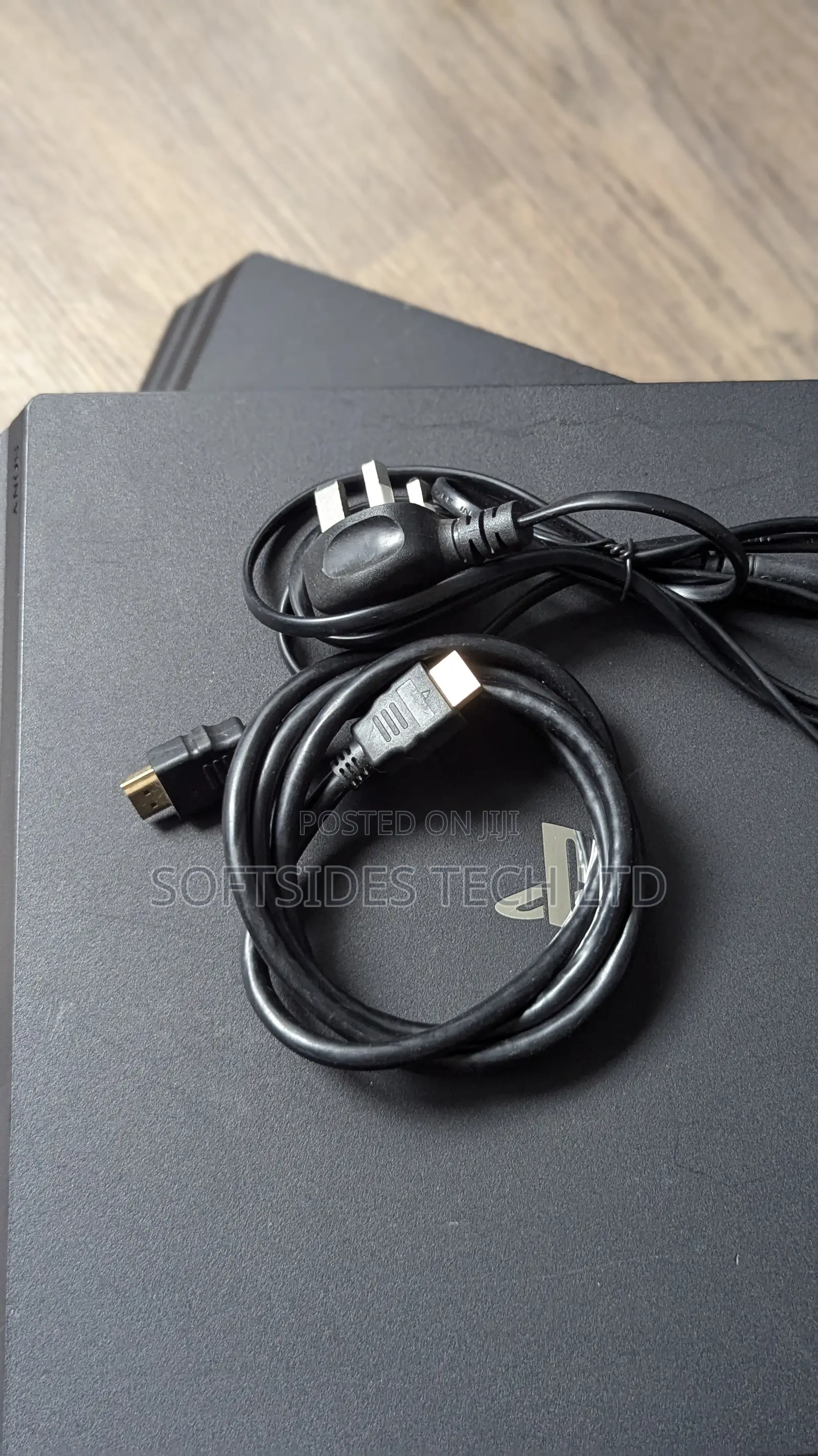 Ps4 Pro: 4k Hdr, Controller & Cables, Reset - Good Now!