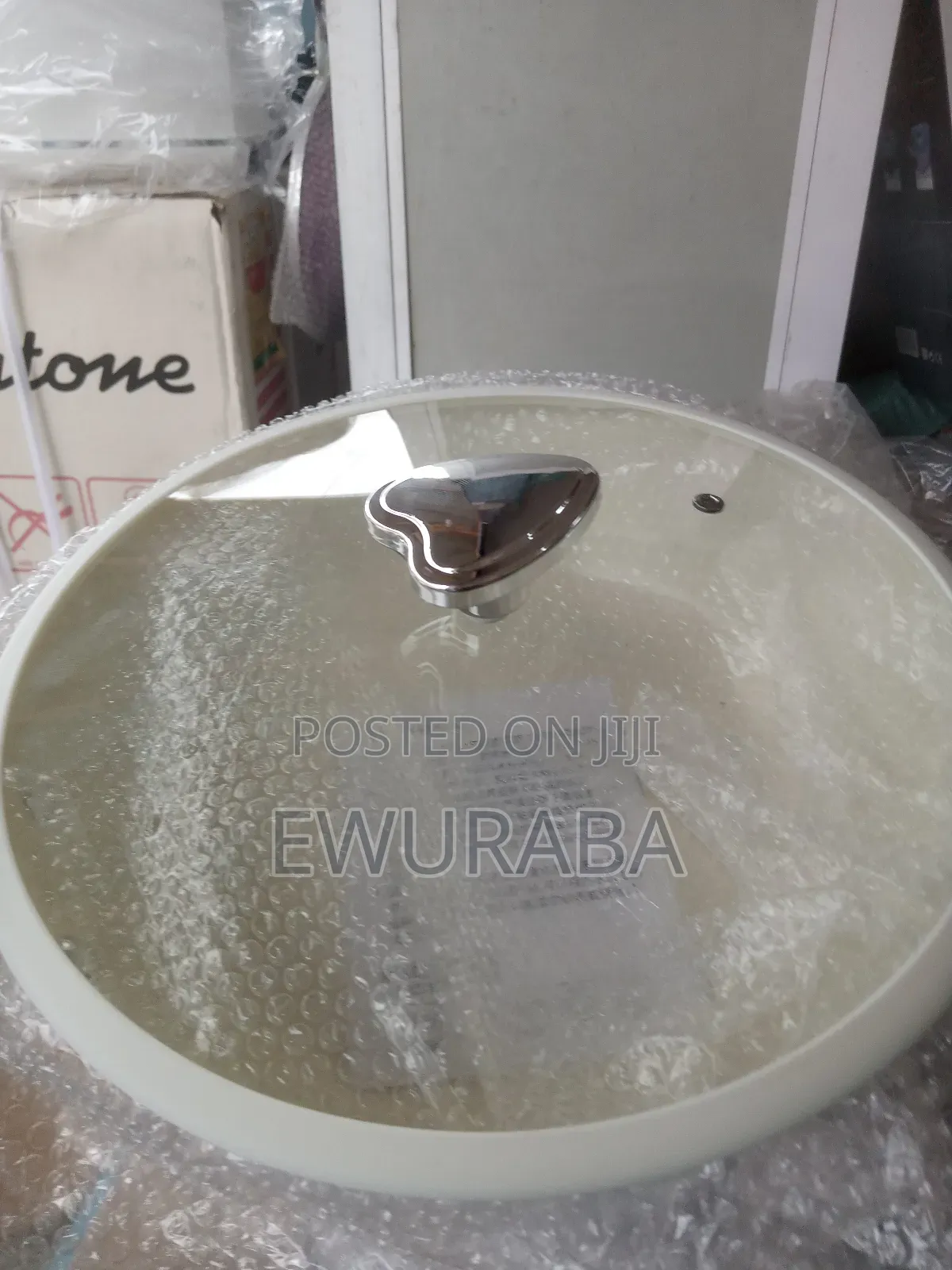 28cm Non Stick Wok With Glass Cover