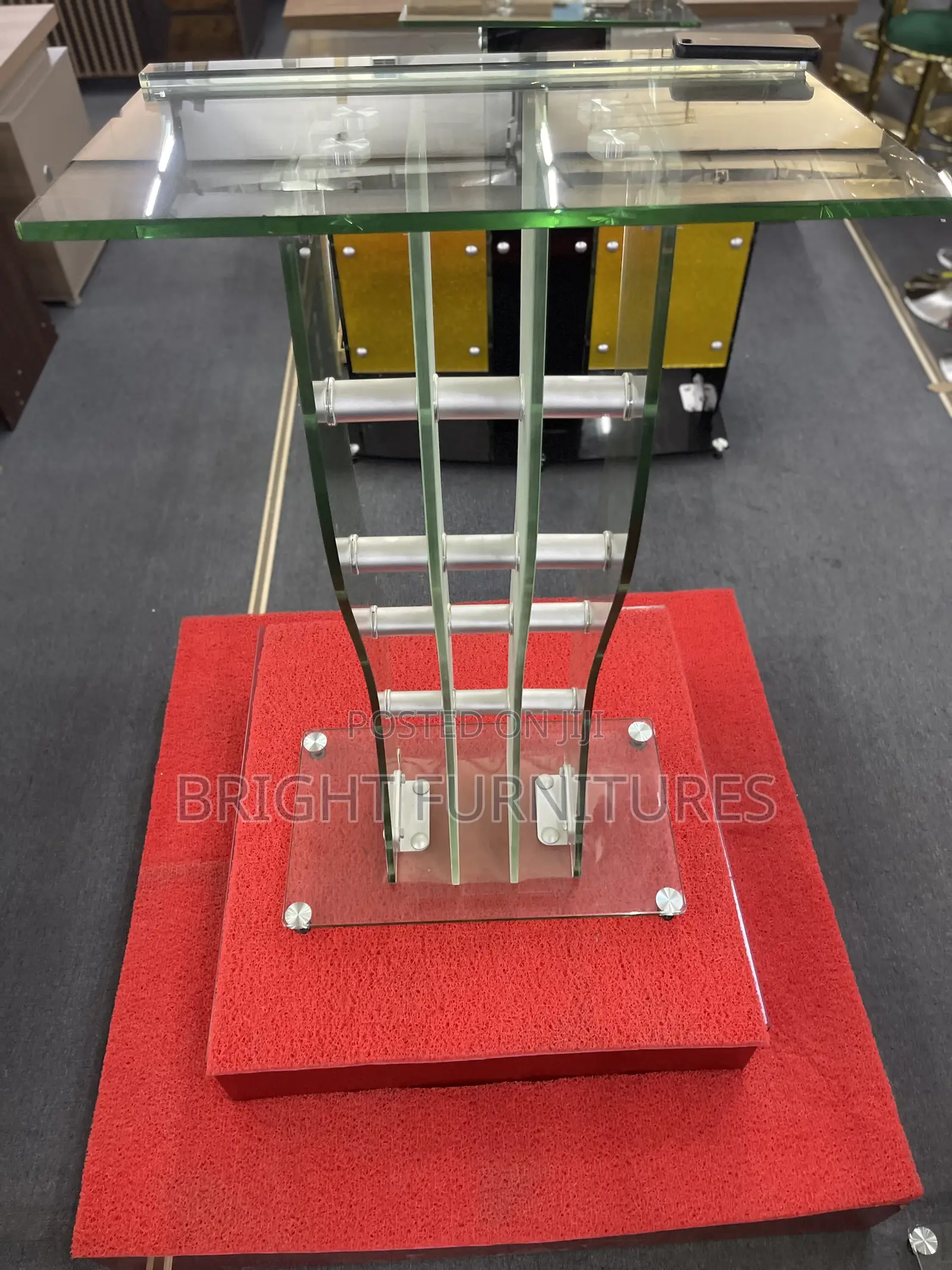 High Quality and Durable Glass Pulpit