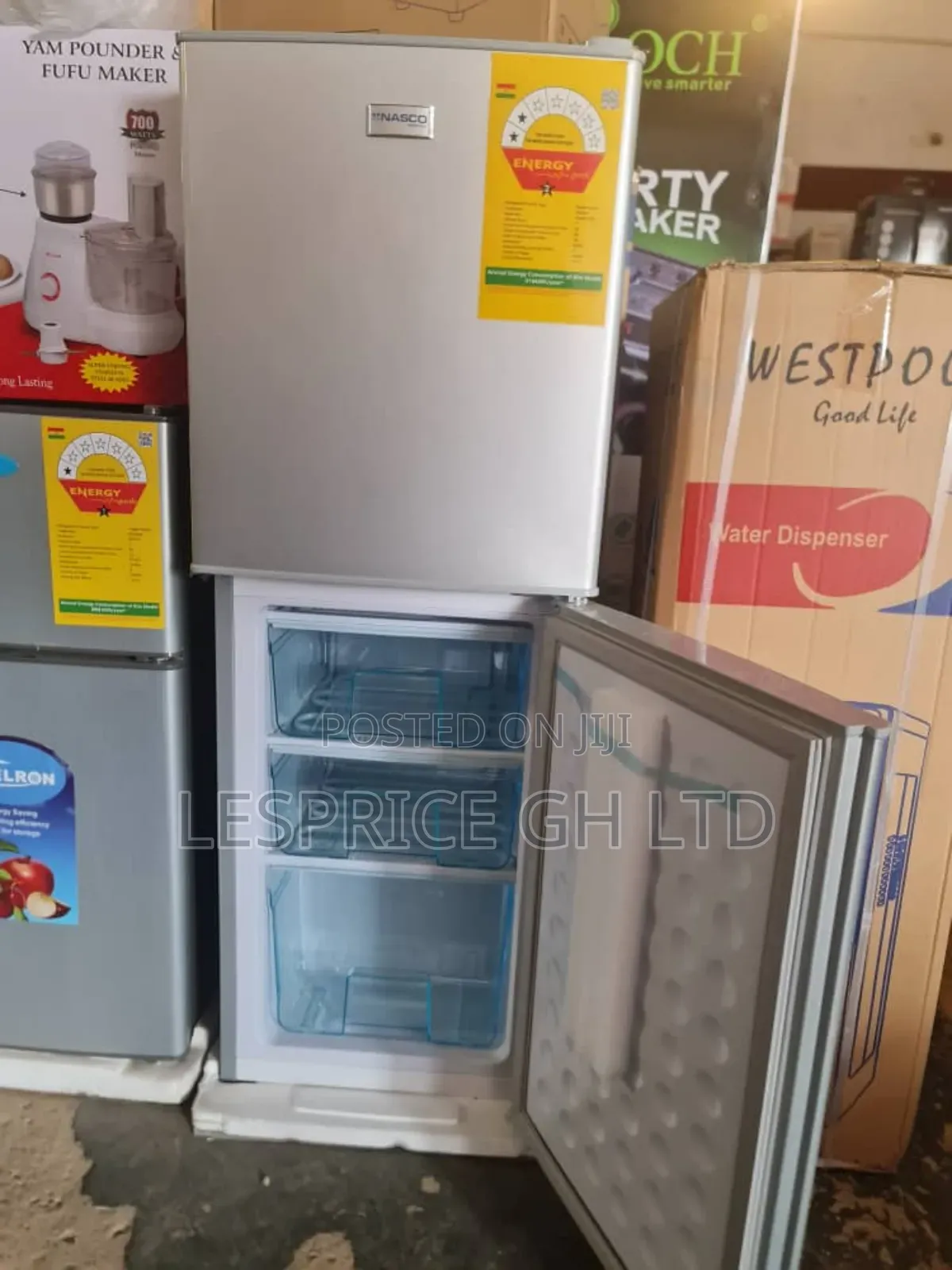 Space Saving Nasco 116l Bottom Freezer Fridge