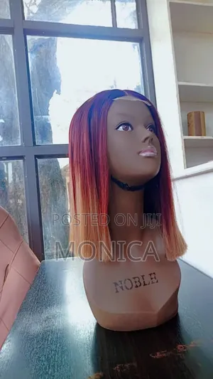 Beautiful 2 Tone Hairs