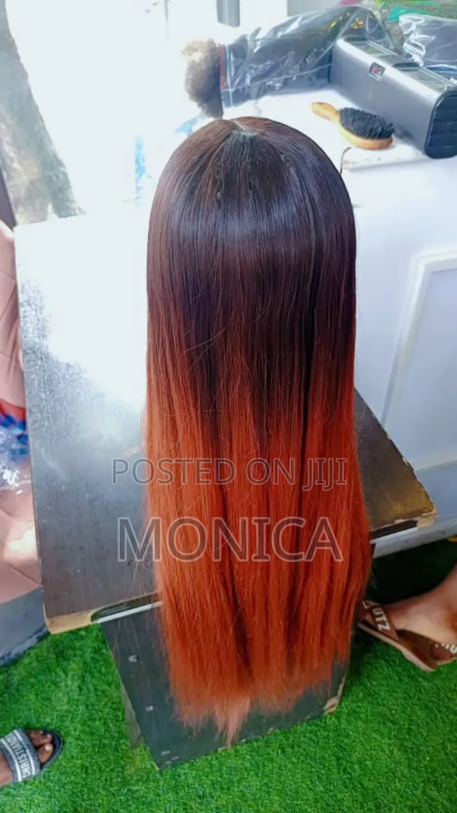 Beautiful 2 Tone Hairs