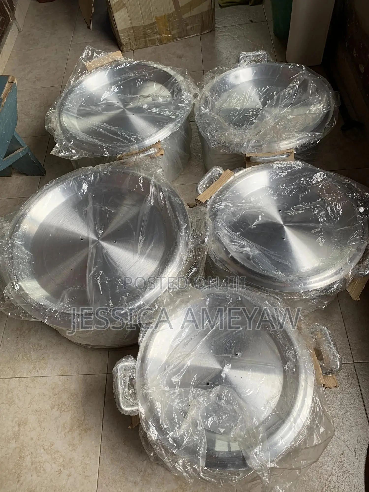 Large Aluminum Cooking Pots