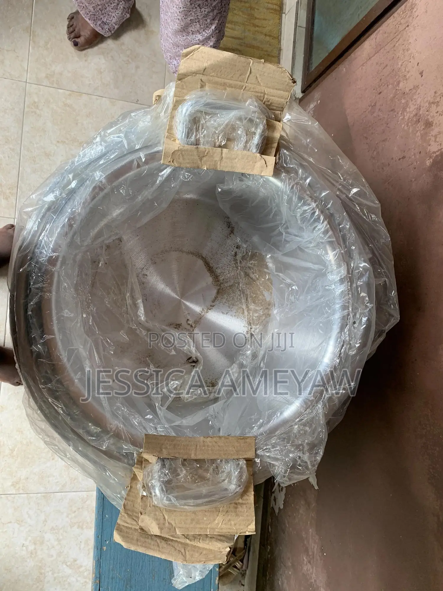 Large Aluminum Cooking Pots