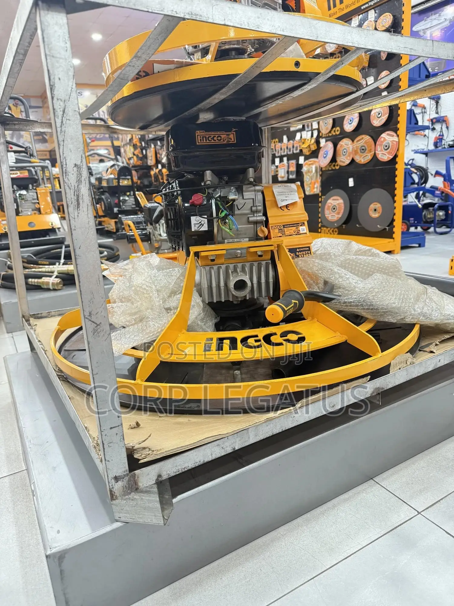 Ingco Gasoline Power Trowel