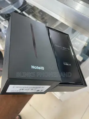 New Samsung Galaxy Note 10 Plus 512 GB Rose Gold