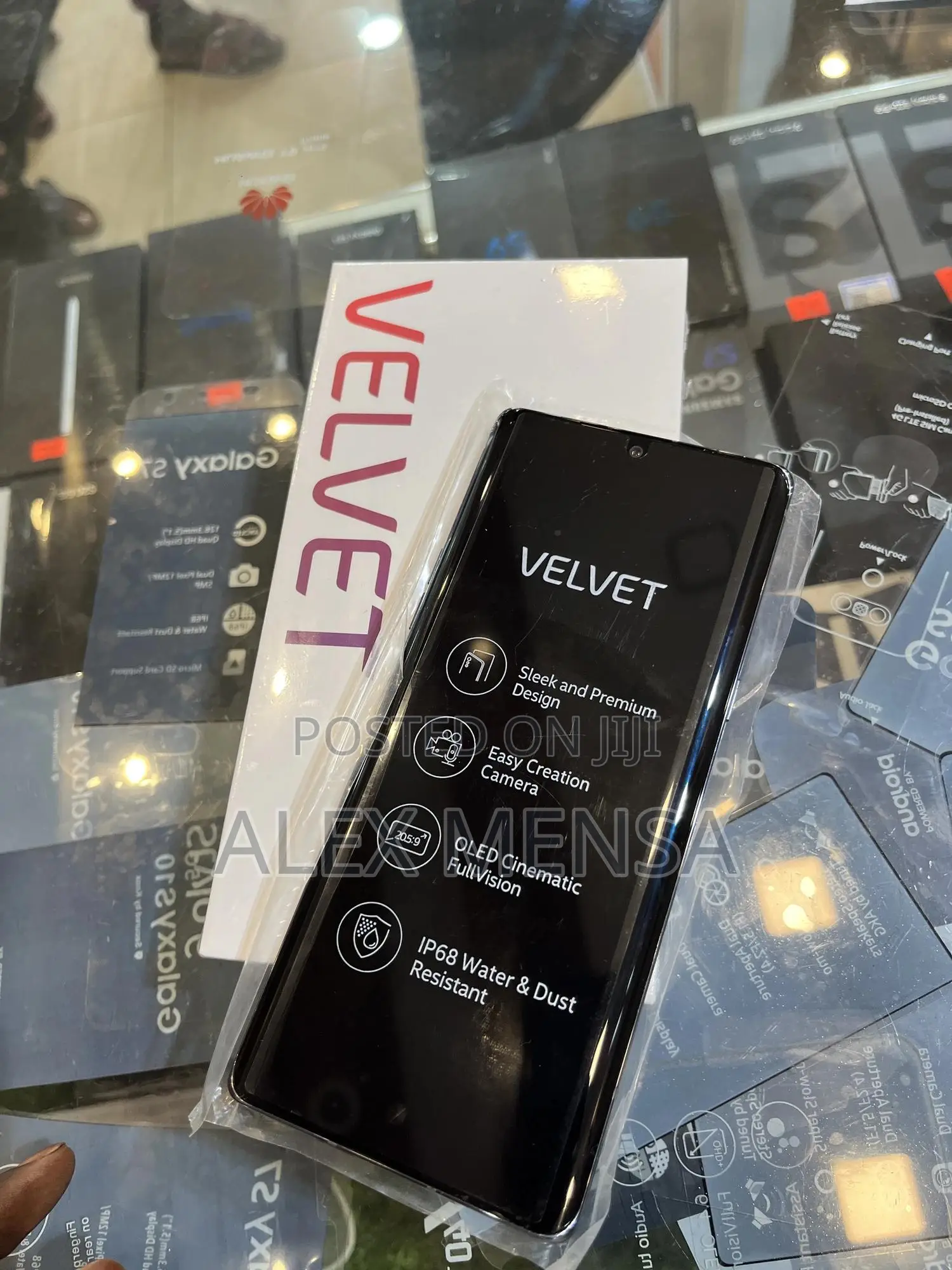 New LG Velvet 128 GB Black