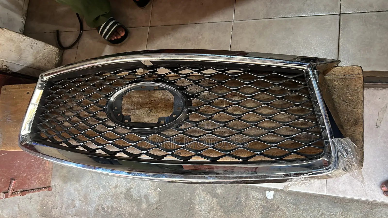 Infiniti Q50 2018 Top Grille and All Kinds Parts