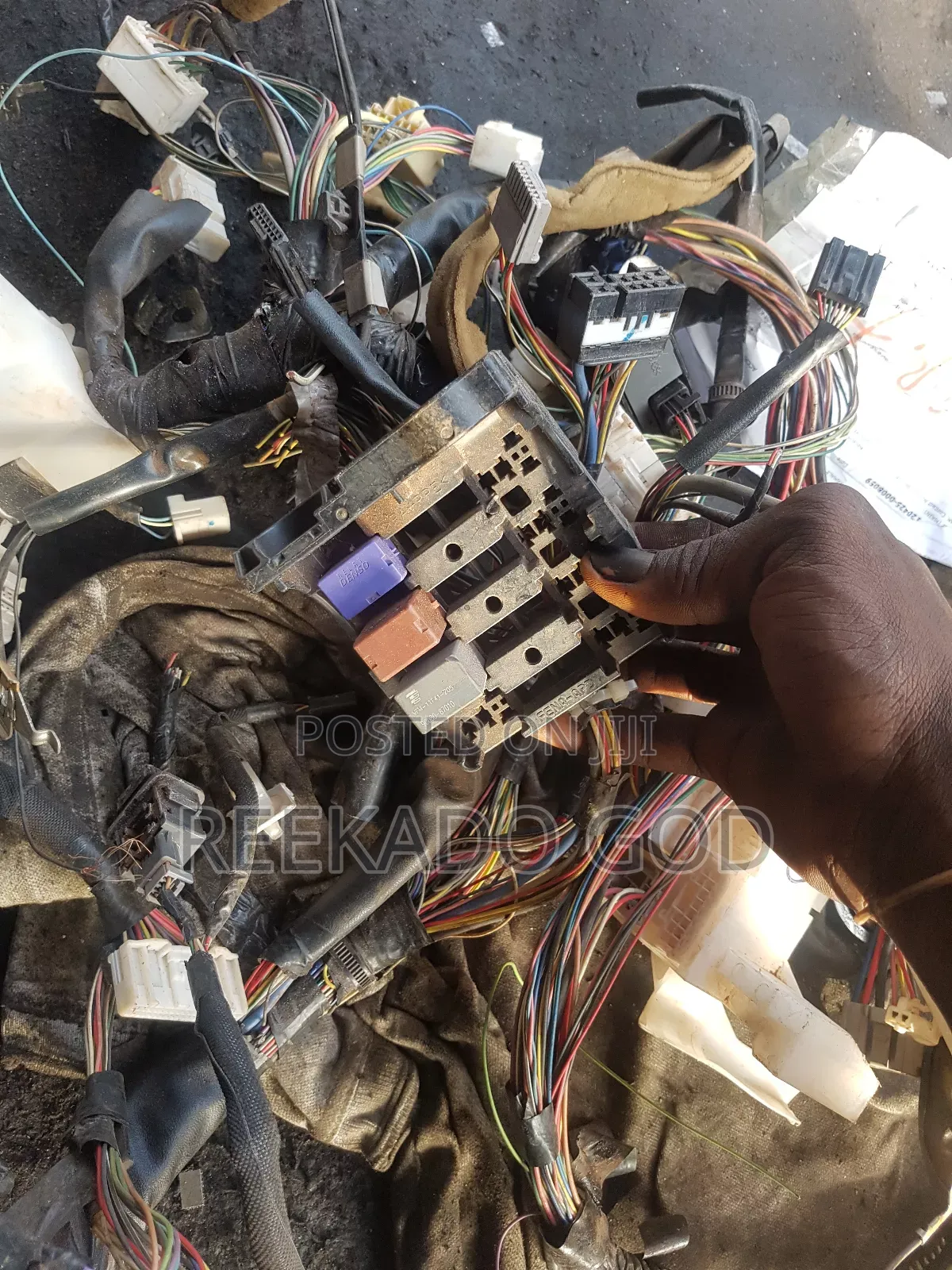 Toyota Corolla Engine Wire