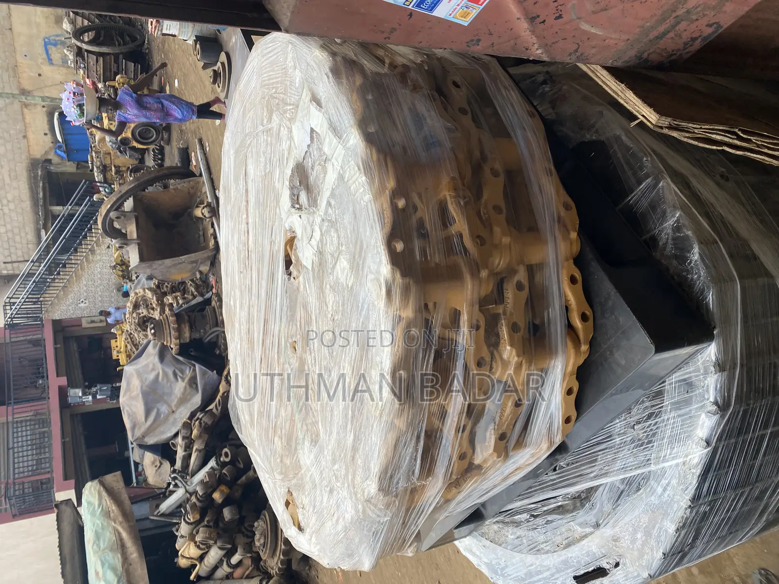 Excavator 215 Link