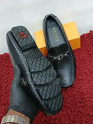 Timeless Gucci Elegant Black Formal Loafers for Men