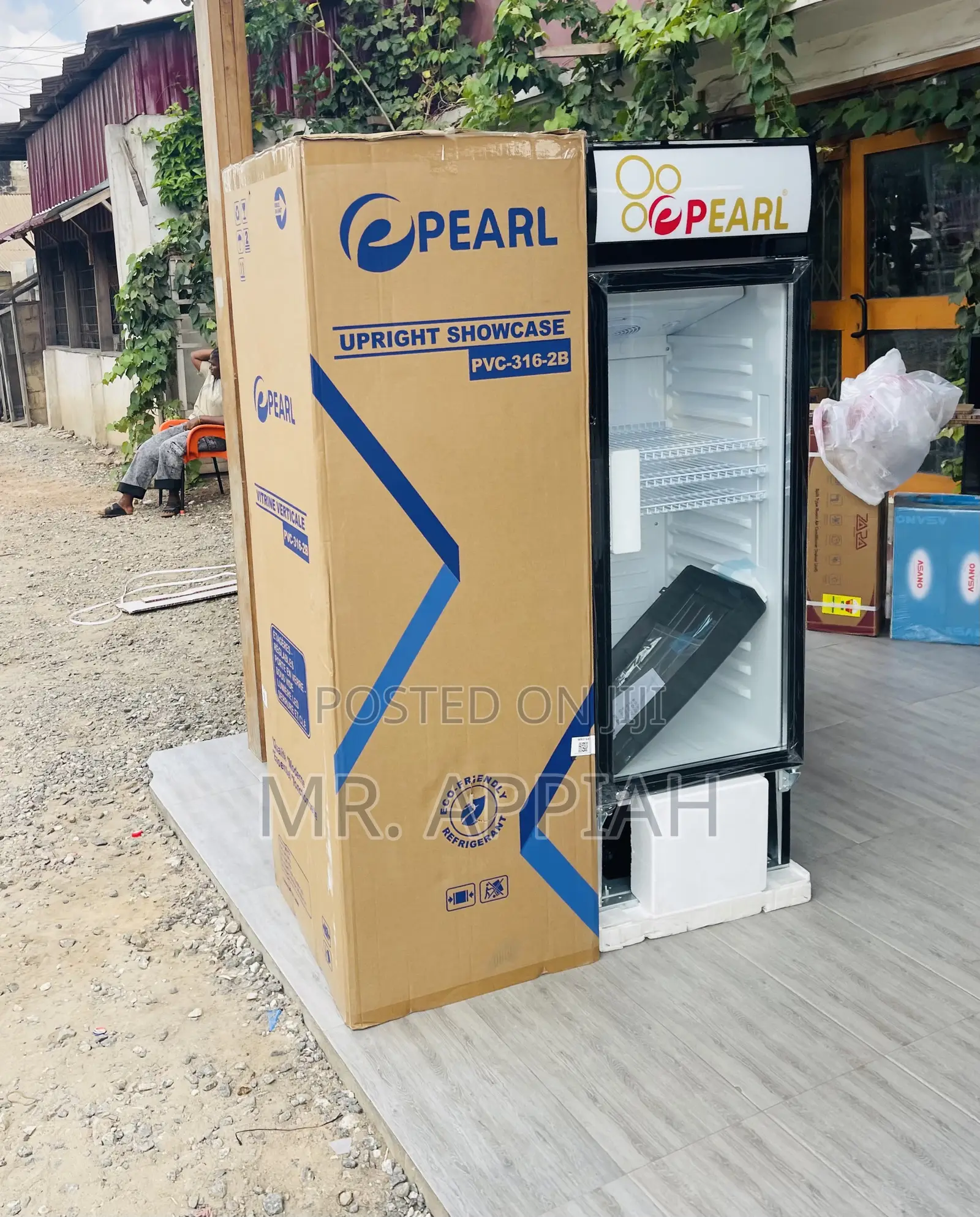 Choose Best Pearl PVC-316-2b Electric Display Fridge.