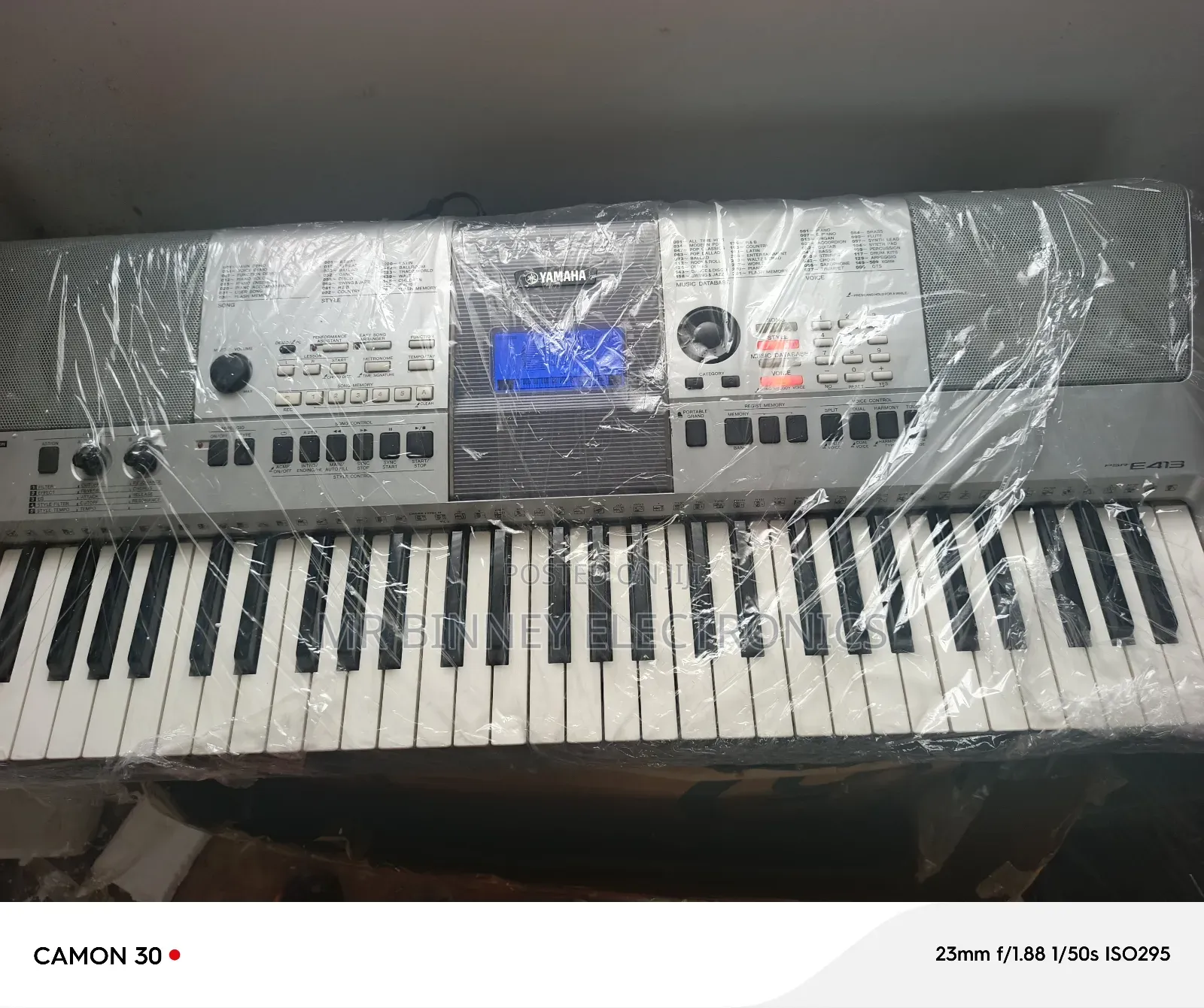 Yamaha PSR E413