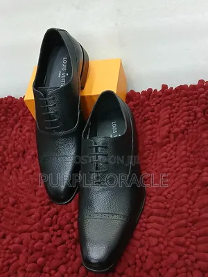 Louis Vuitton Black Leather Shoes.