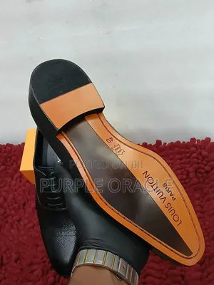 Louis Vuitton Black Leather Shoes.