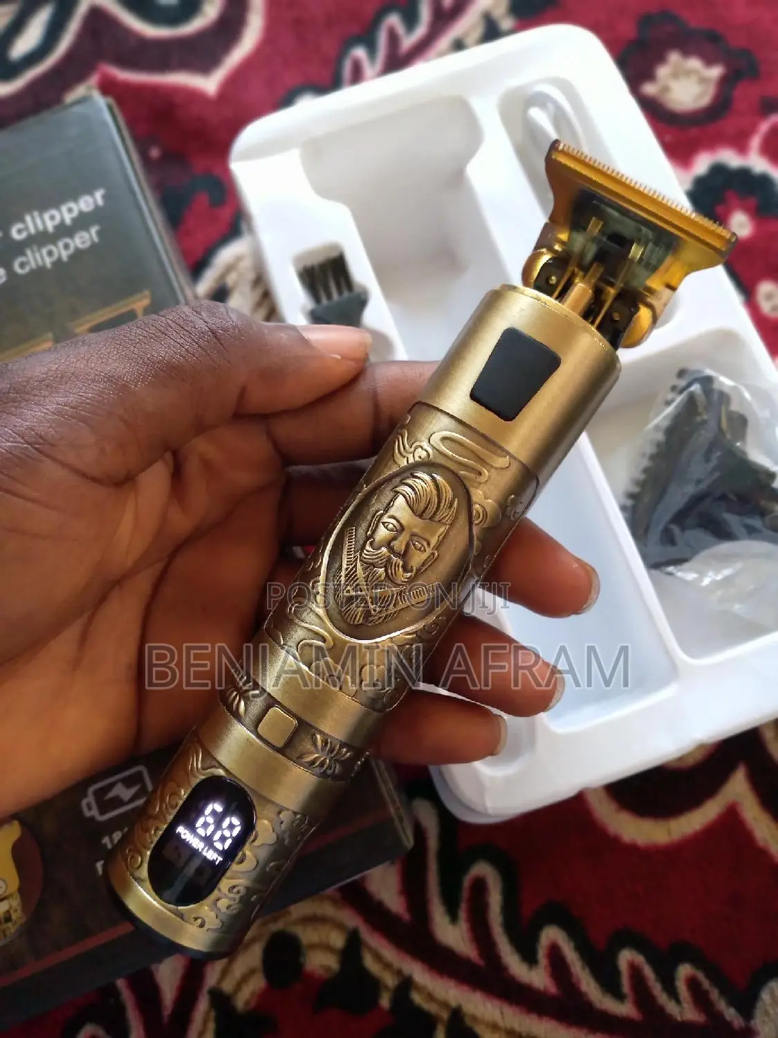Rechargeable Digital Hair Clipper