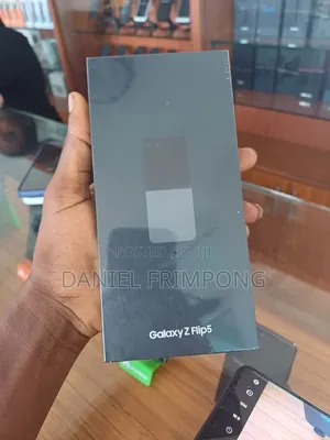 New Samsung Galaxy Z Flip5 256 GB Black