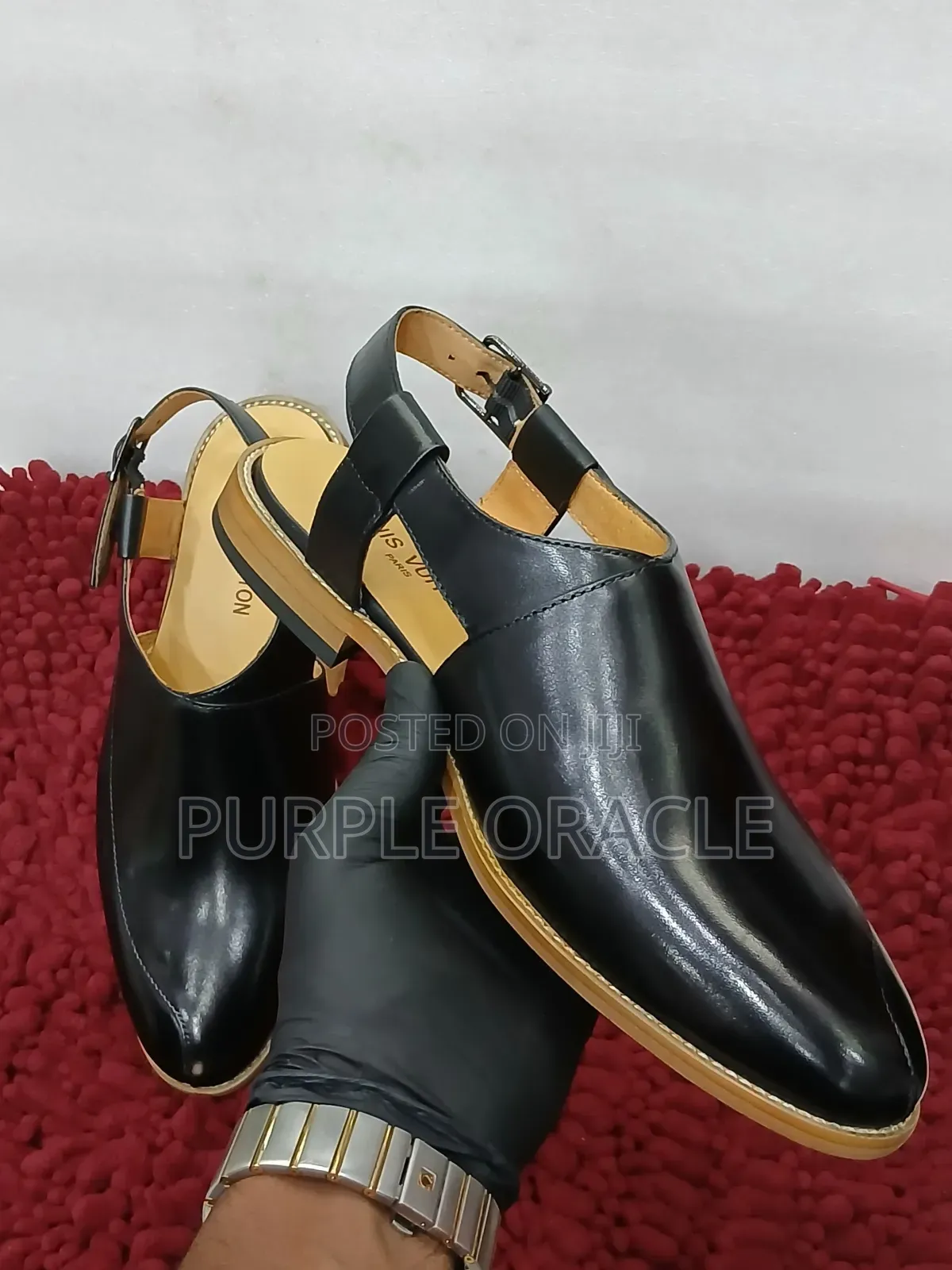 Louis Vuitton Men Black Solid Leather Shoe-Style Sandals