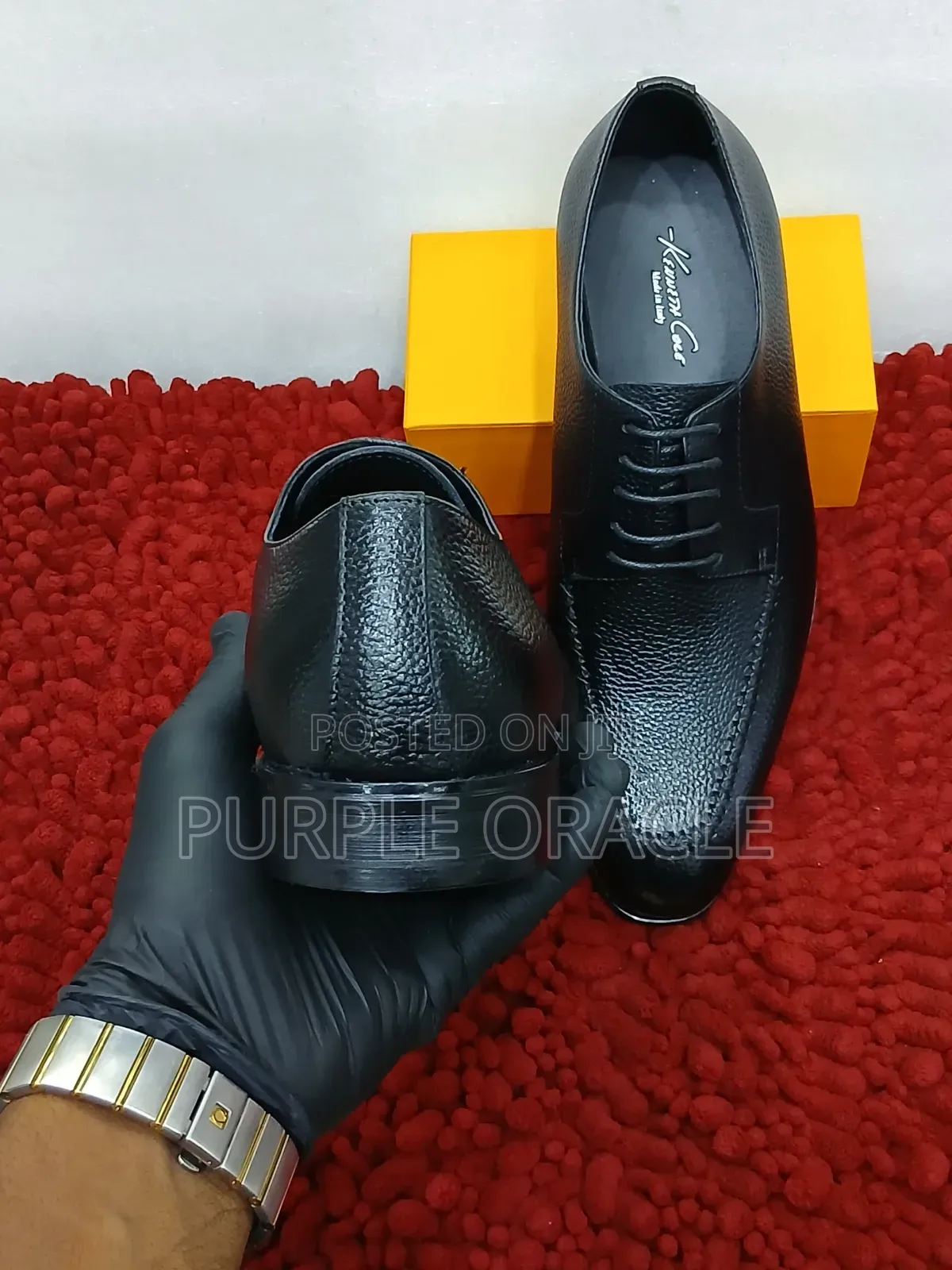 Men's Kenneth Cole Oxford Dress Shoes.