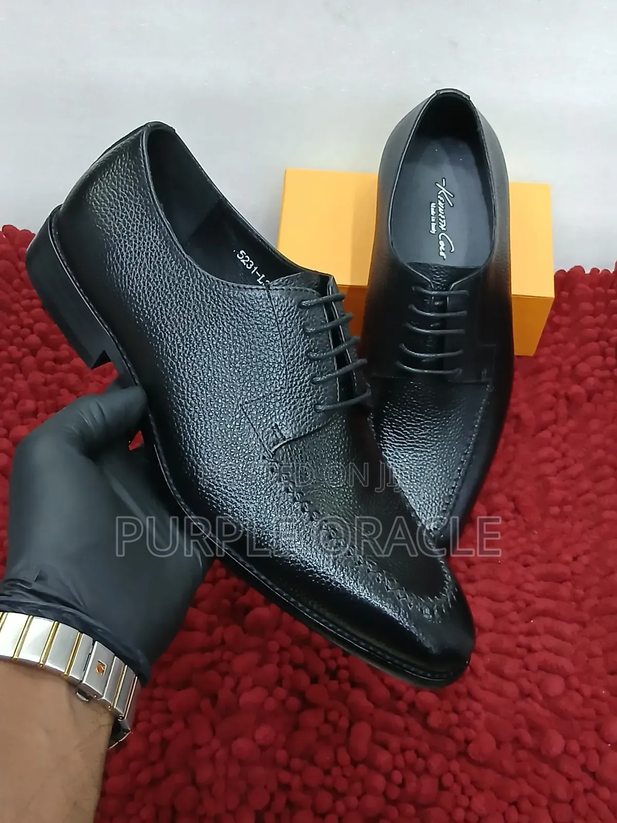 Men's Kenneth Cole Oxford Dress Shoes.