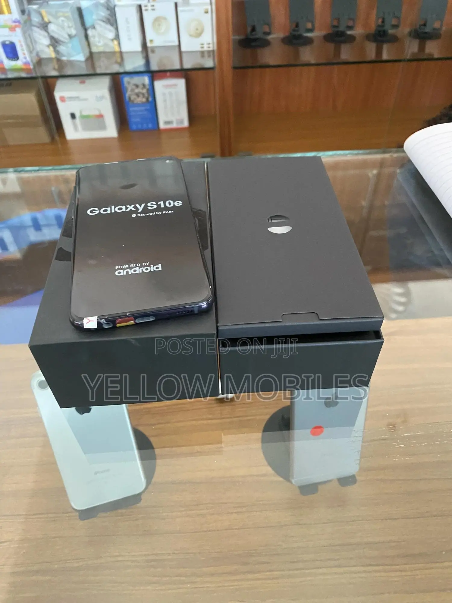 New Samsung Galaxy S10e 256 GB Black